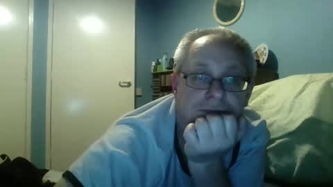 Snapshot of s536sny18 chatting on 02/02/25, 06:31 s536sny18 online show from 02/02/25, 06:31