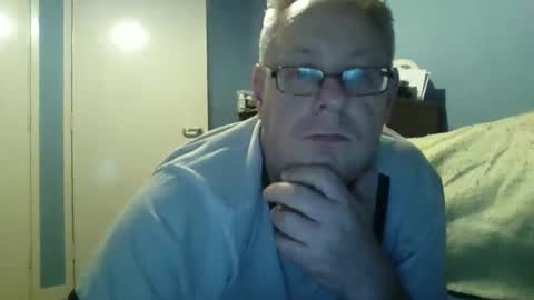 Snapshot of s536sny18 chatting on 02/22/26, 05:44 s536sny18 online show from 02/22/26, 05:44