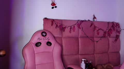 Samantha online show from 12/19/24, 09:18