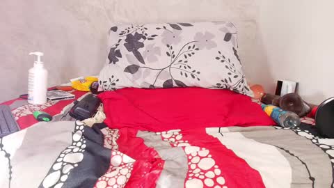 s_sofia_ online show from 01/11/25, 10:18