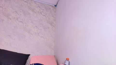 s_sofia_ online show from 03/05/25, 07:27