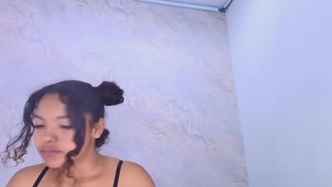 s_sofia_ online show from 03/08/25, 07:20