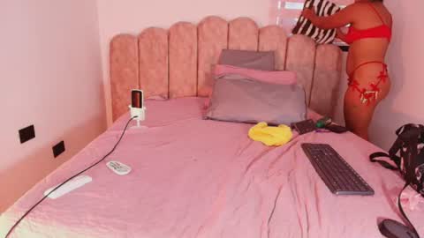 Snapshot of s_sofia_ chatting on 07/06/26, 07:16 s_sofia_ online show from 07/06/26, 07:16