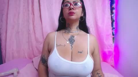 saalomee 1 online show from 12/23/24, 01:56