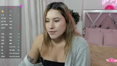 saaya_tay online show from 02/17/25, 11:44