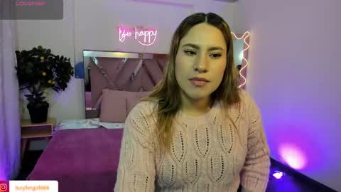 saaya_tay online show from 02/27/25, 11:41