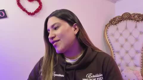 saaya_tay online show from 11/06/25, 03:07