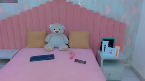 Snapshot of sabriana_smith1 chatting on 03/31/26, 05:35 sabriana_smith1 online show from 03/31/26, 05:35
