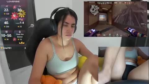 Angie  online show from 06/19/26, 06:34