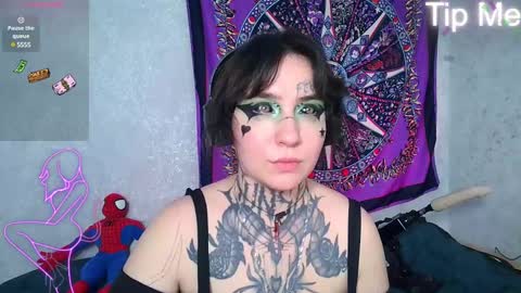 Snapshot of sabrina_raiders_666 chatting on 01/25/25, 08:00 Lilith Solar online show from 01/25/25, 08:00