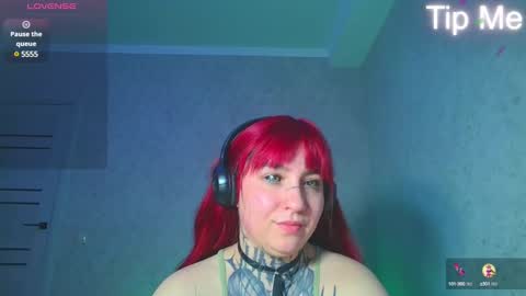 Snapshot of sabrina_raiders_666 chatting on 02/05/25, 04:03 Lilith Solar online show from 02/05/25, 04:03