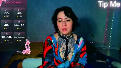 Snapshot of sabrina_raiders_666 chatting on 02/17/25, 01:42 Lilith Solar online show from 02/17/25, 01:42
