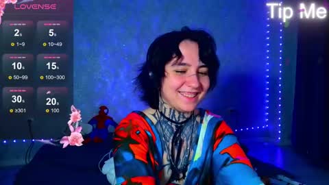 Snapshot of sabrina_raiders_666 chatting on 02/18/25, 02:27 Lilith Solar online show from 02/18/25, 02:27