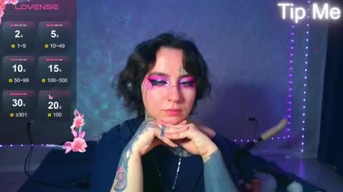 Snapshot of sabrina_raiders_666 chatting on 02/19/25, 12:46 Lilith Solar online show from 02/19/25, 12:46