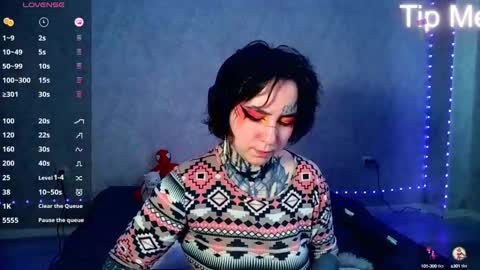 Snapshot of sabrina_raiders_666 chatting on 02/25/25, 12:45 Lilith Solar online show from 02/25/25, 12:45