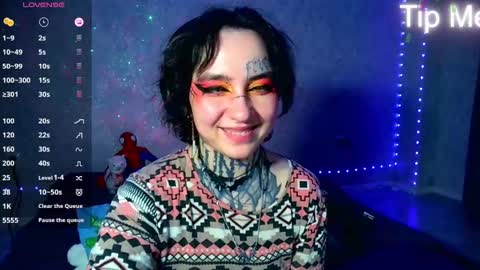 Snapshot of sabrina_raiders_666 chatting on 02/25/25, 03:49 Lilith Solar online show from 02/25/25, 03:49