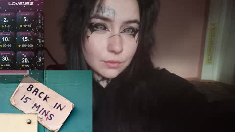 Snapshot of sabrina_raiders_666 chatting on 10/10/25, 09:08 Lilith Solar online show from 10/10/25, 09:08