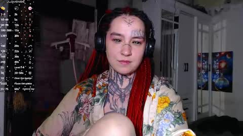 Snapshot of sabrina_raiders_666 chatting on 11/05/25, 07:03 Lilith Solar online show from 11/05/25, 07:03