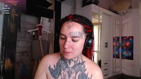 Snapshot of sabrina_raiders_666 chatting on 11/09/25, 10:35 Lilith Solar online show from 11/09/25, 10:35