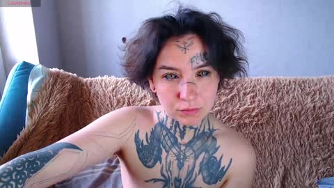 Snapshot of sabrina_raiders_666 chatting on 04/20/26, 05:43 Lilith Solar online show from 04/20/26, 05:43