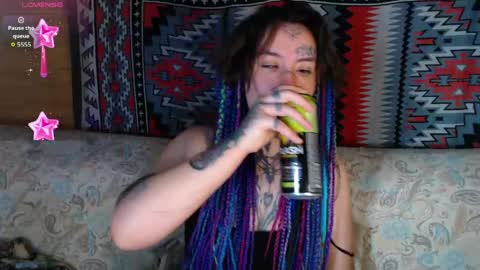 Snapshot of sabrina_raiders_666 chatting on 05/31/26, 11:17 Lilith Solar online show from 05/31/26, 11:17