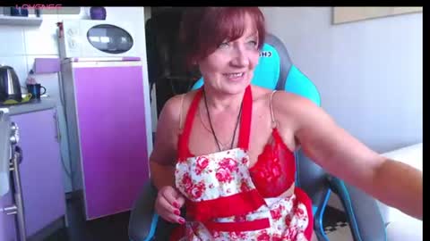 Snapshot of sabrina_waiker chatting on 07/12/26, 12:40 Sabrina online show from 07/12/26, 12:40