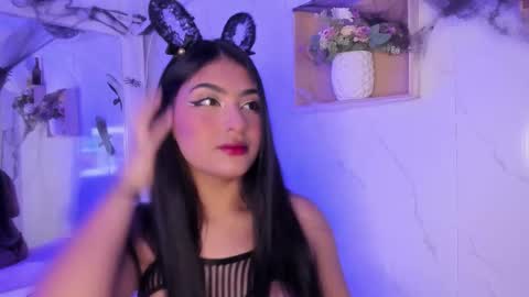 mariana  online show from 10/18/25, 03:31