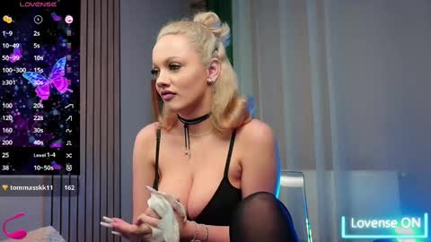 SabrinaJade online show from 03/12/25, 10:48