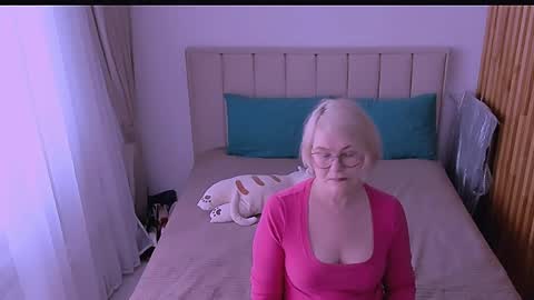 Sabrina MacMarren online show from 04/30/26, 11:27