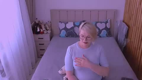 Sabrina MacMarren online show from 06/22/26, 02:03