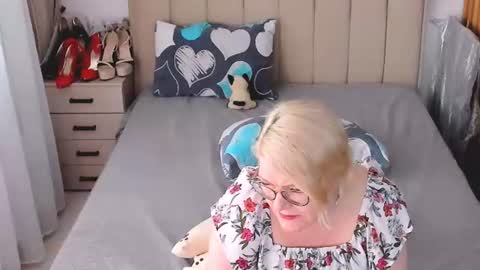 Sabrina MacMarren online show from 07/28/26, 04:39