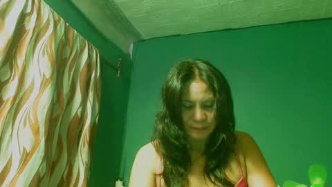 Snapshot of sabrinamae69 chatting on 02/03/25, 06:39 naden online show from 02/03/25, 06:39