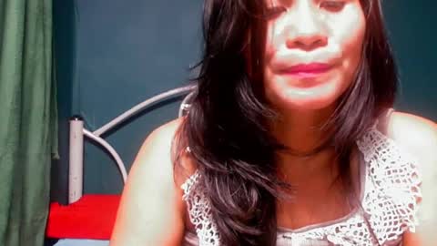 Snapshot of sabrinamae69 chatting on 02/14/25, 03:26 naden online show from 02/14/25, 03:26