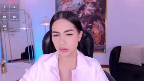 Sabrina M  online show from 07/04/26, 07:53