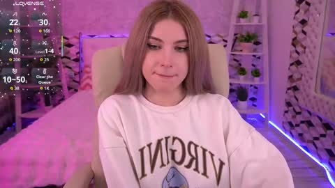 Snapshot of sabrinamuse chatting on 04/17/26, 06:05 Sabrina online show from 04/17/26, 06:05