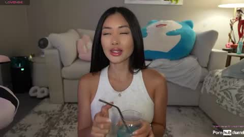 Snapshot of sabrinasarcade chatting on 06/19/26, 07:17 Sabrina online show from 06/19/26, 07:17
