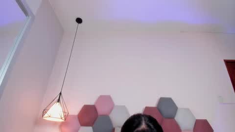 Snapshot of sabrinawarren_ chatting on 04/15/26, 07:58 Sabrina Warren online show from 04/15/26, 07:58