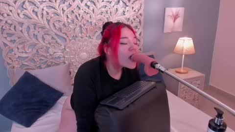 Snapshot of sabrinna_fox chatting on 05/06/26, 08:03 sabrinna online show from 05/06/26, 08:03