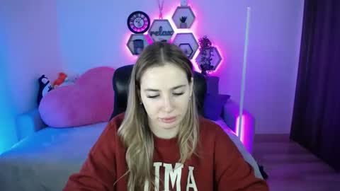 Snapshot of sabrinviolet chatting on 02/18/26, 09:16 Sabrina Violet online show from 02/18/26, 09:16