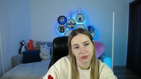 Snapshot of sabrinviolet chatting on 03/22/26, 09:02 Sabrina Violet online show from 03/22/26, 09:02