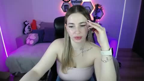 Snapshot of sabrinviolet chatting on 04/01/26, 08:04 Sabrina Violet online show from 04/01/26, 08:04