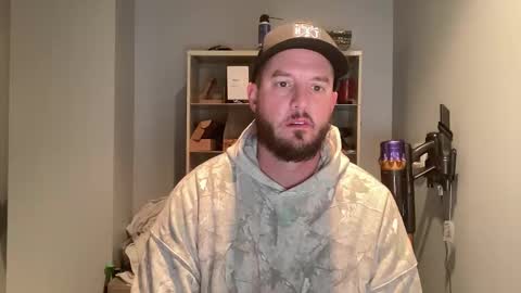 sacredroses online show from 12/18/25, 02:28