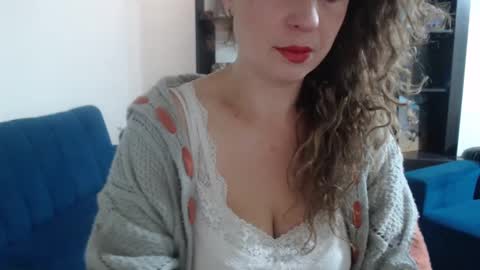 sacrletardiente online show from 09/15/25, 01:00