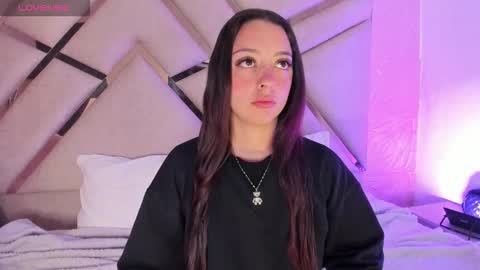 Snapshot of sadashi_moon chatting on 11/05/25, 08:47 online show from 11/05/25, 08:47