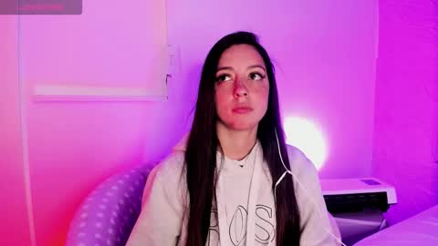 Snapshot of sadashi_moon chatting on 11/27/25, 02:02 online show from 11/27/25, 02:02