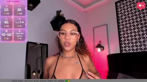 Sophie online show from 09/16/25, 04:46