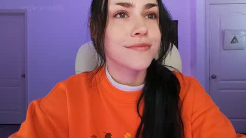 Sadie Renee  online show from 10/06/25, 10:18