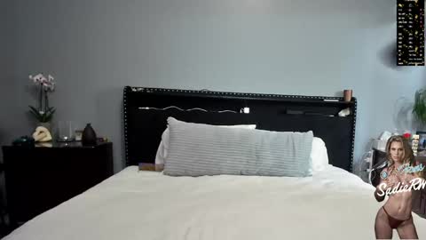 SadieRW online show from 04/28/26, 01:04