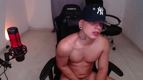 Snapshot of saenz_hotx chatting on 03/09/25, 01:56 saenz_hotx online show from 03/09/25, 01:56
