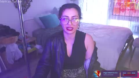 Snapshot of safaeri chatting on 05/01/26, 09:30 Safa online show from 05/01/26, 09:30